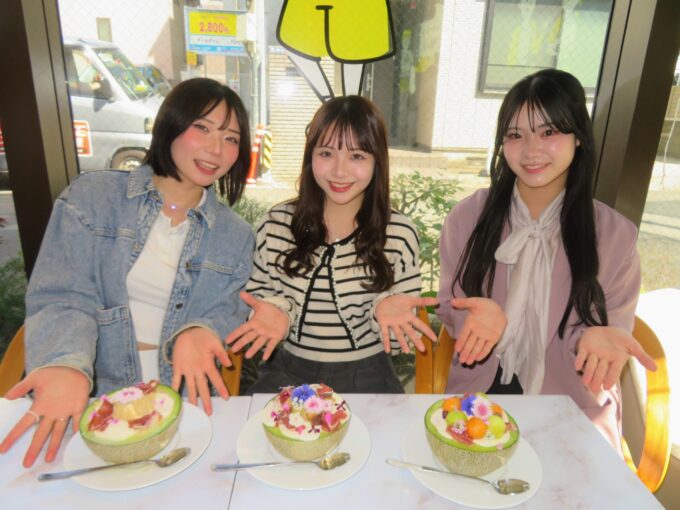 「メロメロメロい♡いばらきメロンカフェ」