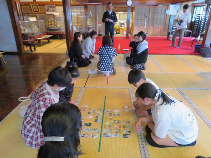 小栗子どもかるた会の様子