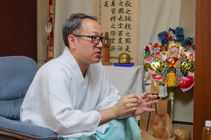日本で唯一の頭の神様！？　世にも奇妙な由緒が伝わる、頭之宮四方神社にてランパンプスが合格祈願！