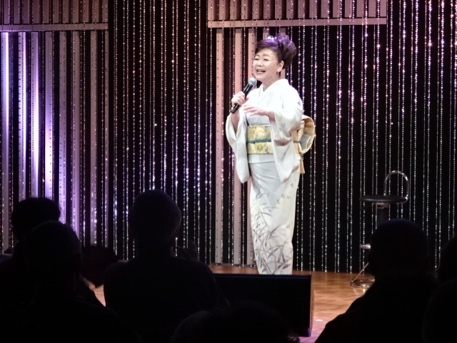 中村美律子