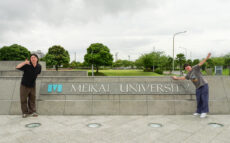 全国で唯一の不動産学部!? ホスピタリティ精神を学べる明海大学にてランパンプスが徹底取材!