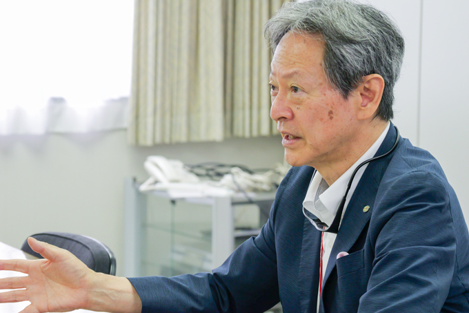 全国で唯一の不動産学部！？　ホスピタリティ精神を学べる明海大学にてランパンプスが徹底取材！