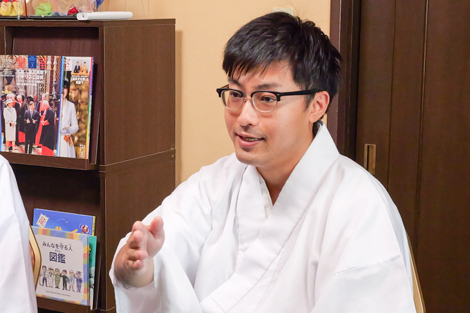 日本一の大きさを誇る御神輿！？　江戸三大祭りの一角を担う、富岡八幡宮にてランパンプスが合格祈願！