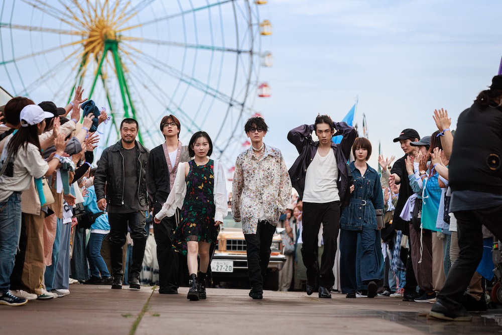 Netflixシリーズ『グラスハート』佐藤健主演＆初プロデュース、不朽の名作小説を完全実写化