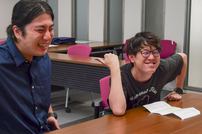 剣と拳で世の中を守る！？　小学校教員と警察官を目指す、国士舘大学の学生にランパンプスがインタビュー！
