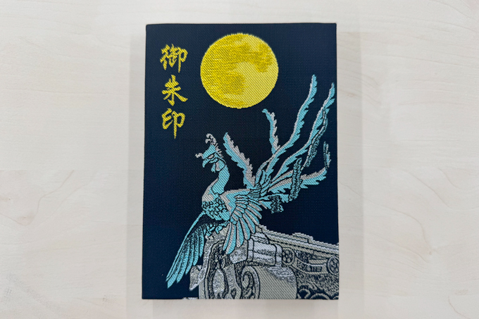 息を止めて3周回ると願いが叶う泉！？　白蛇龍神を祀る、金澤神社にてランパンプスが合格祈願！