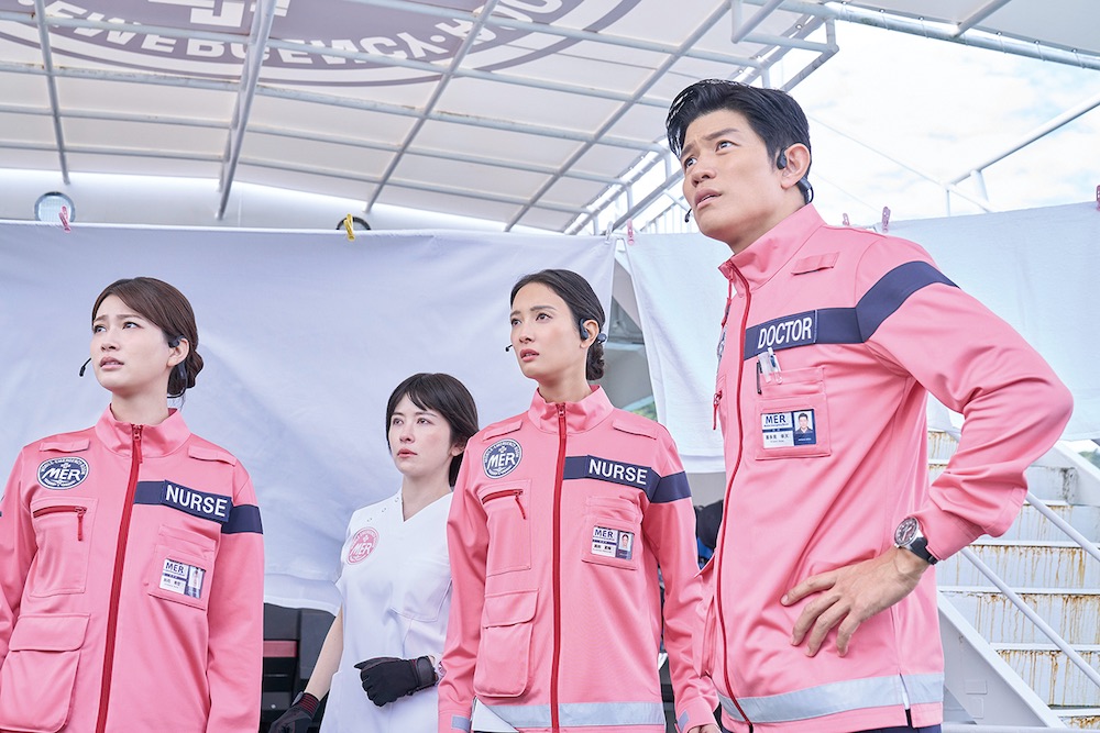 劇場版『TOKYO MER〜走る緊急救命室〜南海ミッション』鈴木亮平主演 医療スペシャリストの活躍を描いた人気シリーズが、再びスクリーンにの写真