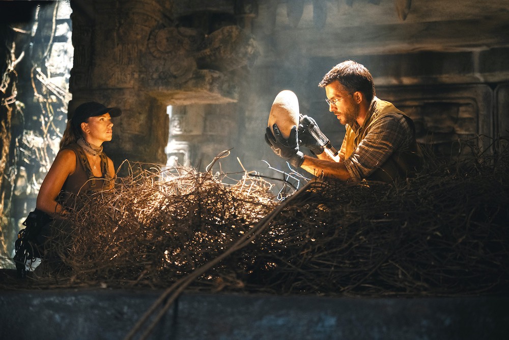 Netflixシリーズ『グラスハート』佐藤健主演＆初プロデュース、不朽の名作小説を完全実写化の写真