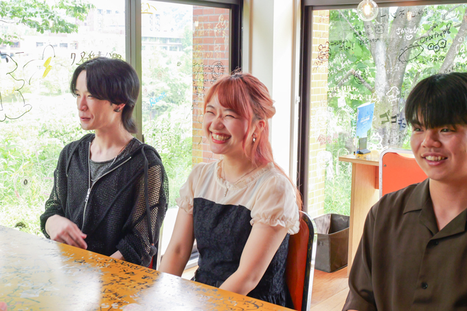 複数の学問を融合して社会課題を解決！？　分野を横断して学ぶ、金沢大学の学生にランパンプスがインタビュー！
