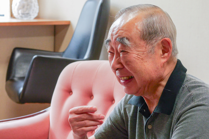 スポーツ振興の神様！？　オリンピック金メダリストも通う、亀戸香取神社にてランパンプスが合格祈願！