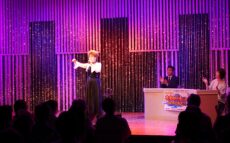 長保有紀、ミャクミャクよりもモンチッチ! 40周年記念曲も昭和の匂いプンプン!