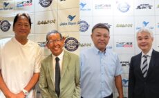（左から）佐々木主浩、松本秀夫アナウンサー、谷繁元信、煙山光紀アナウンサー