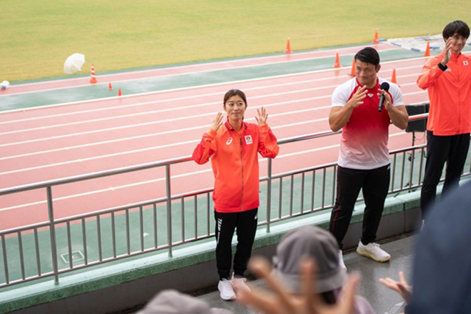 岡田海緒選手、湯上剛輝選手、豊田兼選手