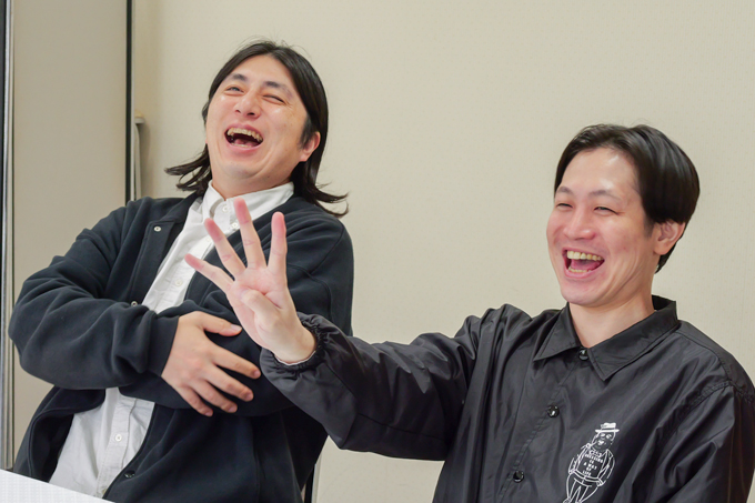 ひとり一回鐘がつける!? 古くから学問の神様を祀る、神社前鳥神社にてランパンプスが合格祈願!