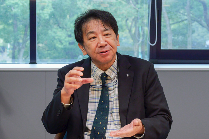 ソーラーカーでオーストラリアを縦断！？　日本で最大の学部数を誇る、東海大学にてランパンプスが徹底取材！