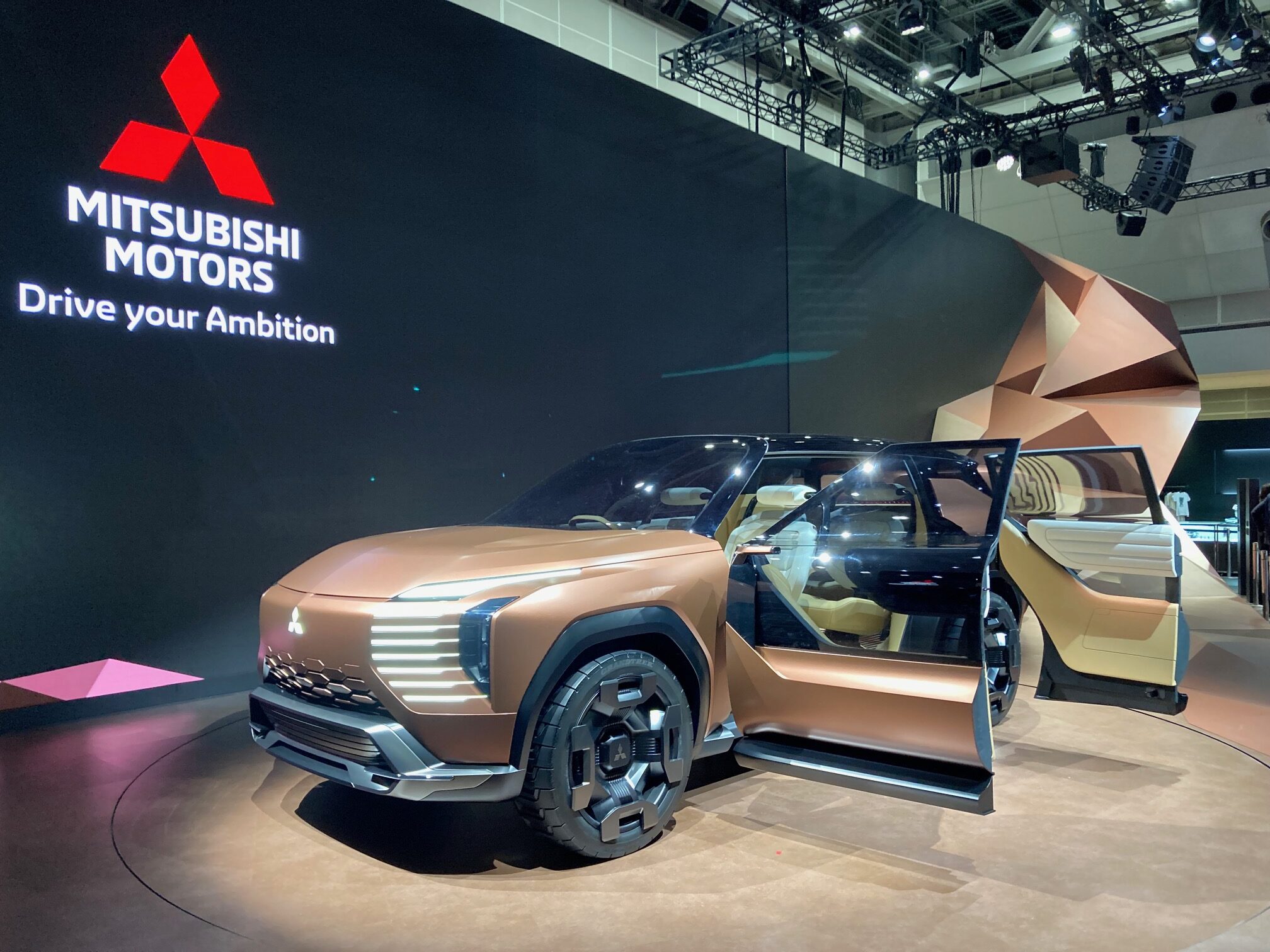 ジャパンモビリティショー2025取材記【2】EV一辺倒からの転換