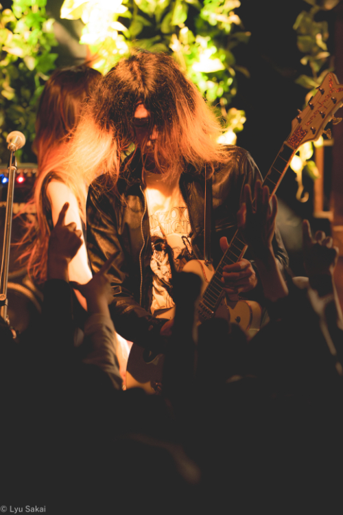 佐々木亮介（a flood of circle）Photo by Lyu Sakai