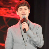 ウィル役のノア・シュナップ