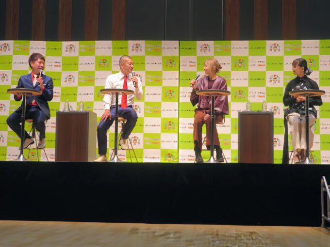 トークショーの様子