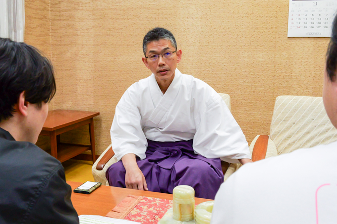 カラスが導いた神の島？！　平清盛公も信仰した世界遺産、嚴島神社にてランパンプスが合格祈願！