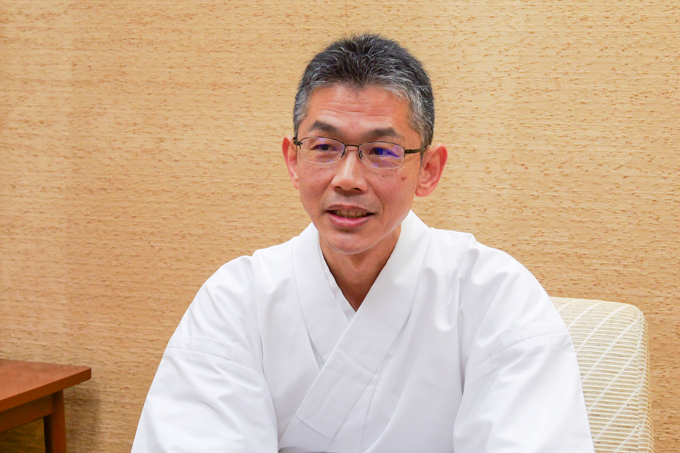 カラスが導いた神の島？！　平清盛公も信仰した世界遺産、嚴島神社にてランパンプスが合格祈願！