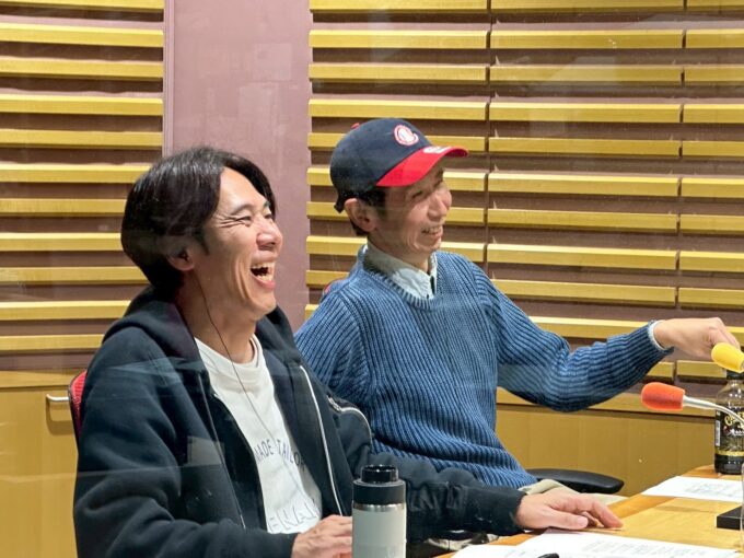 コカドケンタロウ、山根良顕