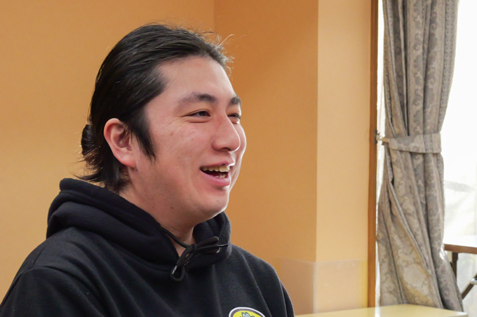 怪談会やコスプレイベントも!? 地域に開かれた新宿下落合氷川神社にてランパンプスが合格祈願!