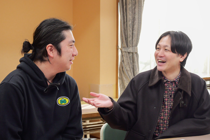怪談会やコスプレイベントも!? 地域に開かれた新宿下落合氷川神社にてランパンプスが合格祈願!