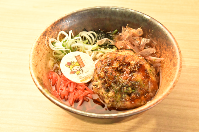 大田区の新たなソウルフード「たこぺったん」を広めたい　「えきめんや」「麺丼屋」にて“たこぺったんそば”数量限定販売