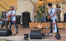 「ねぷた」のリズムが息づくロックバンド!地元に根ざしたロックを響かす