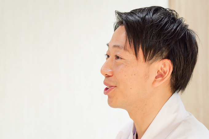 黒猫が導く必勝の神社！？　猫神社とも呼ばれる妙義神社にてランパンプスが合格祈願！