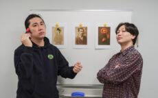 受験生の時間を守れ！　「教科書の偉人落書き選手権」3本勝負でランパンプスが対決！