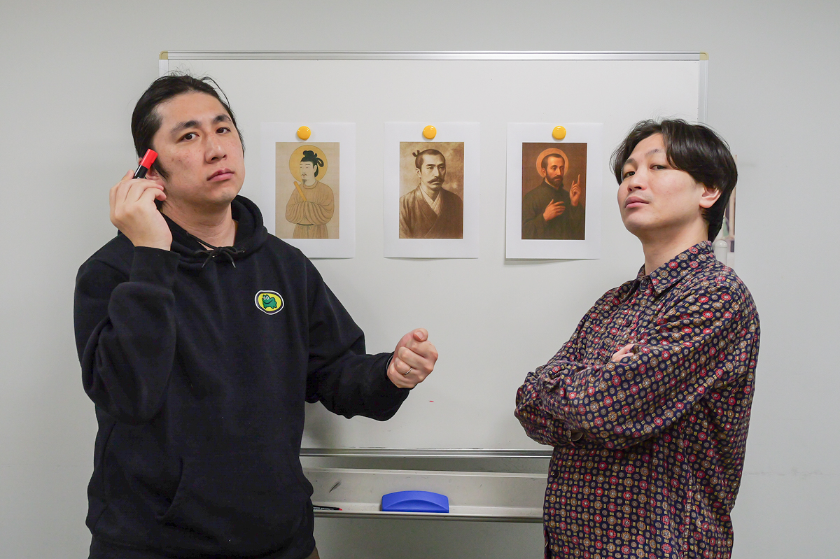 受験生の時間を守れ！　「教科書の偉人落書き選手権」3本勝負でランパンプスが対決！