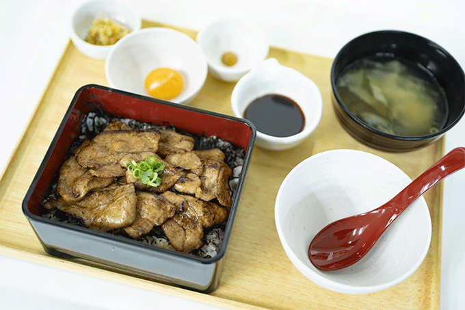 M-1で話題 「やよい軒」の新メニューが美味しすぎて笑いもご飯も止まらない