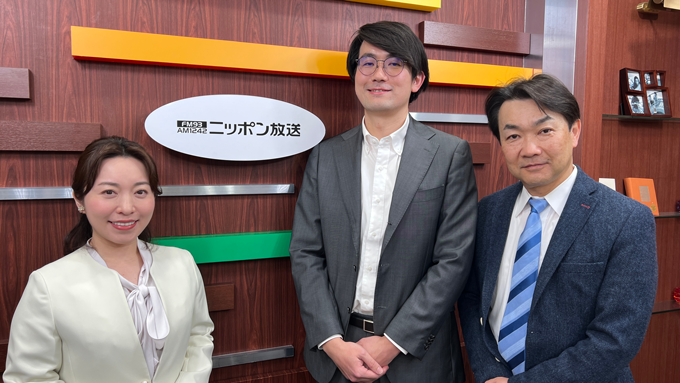 (左から)佐々木真奈美、ゲストの杉原壮留氏、石川和男