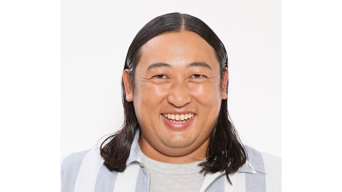 ロバート秋山が90年代のJ-POP愛を語る『オールナイトニッポンGOLD ～DJ竜次が選曲 90年代 J-POP激ヤバNight～』