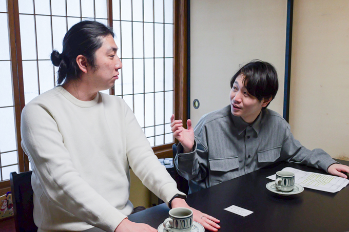 潜在能力を強化する！？　2体1組の強運お守りを授ける、伊佐須美神社にてランパンプスが合格祈願！