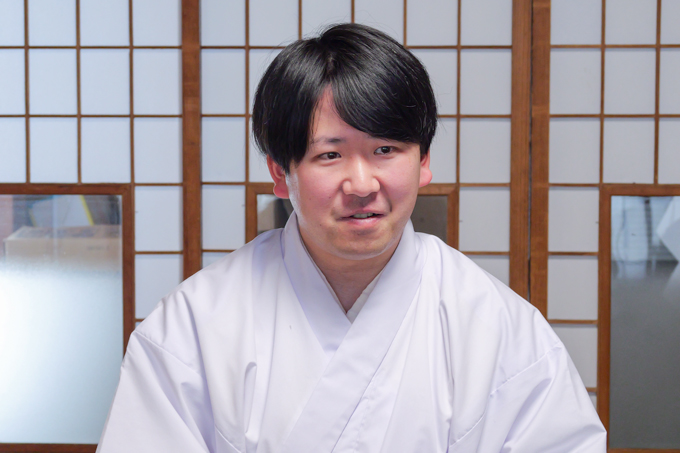 潜在能力を強化する！？　2体1組の強運お守りを授ける、伊佐須美神社にてランパンプスが合格祈願！