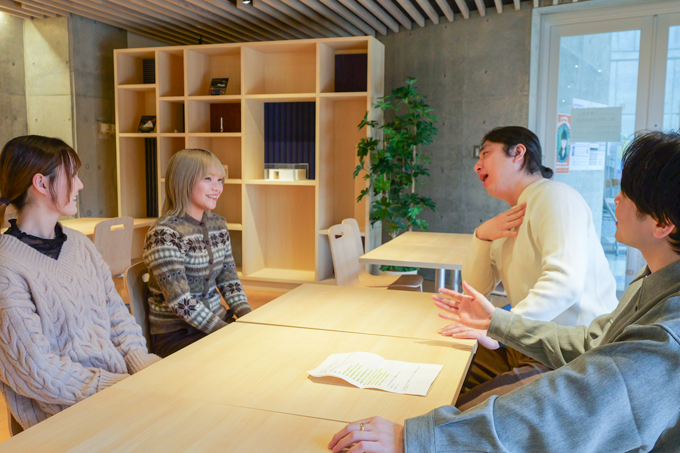 VR研究にサイバーセキュリティ！？　情報系単科大学、会津大学の学生にランパンプスがインタビュー！