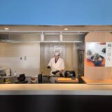 ライブキッチンは朝イチから列ができるほどの人気ぶり