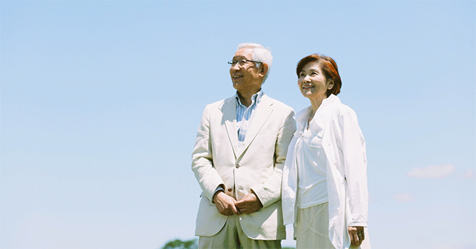 「資産運用、始めなきゃ……」と思いながら数年経っていませんか？ お金が出ていく今だからこそ、「資産にも働いてもらう暮らし」へ