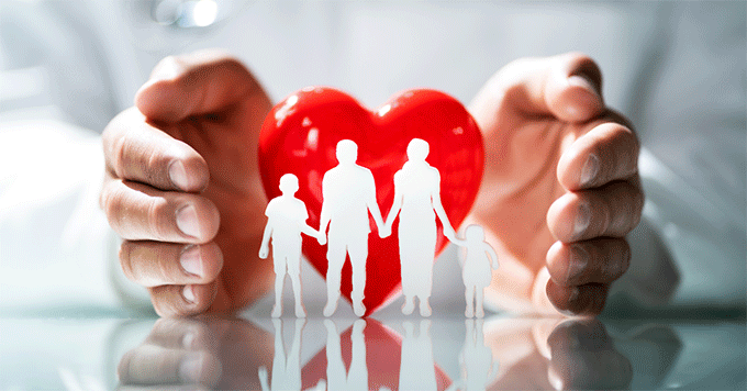 「資産運用、始めなきゃ……」と思いながら数年経っていませんか？ お金が出ていく今だからこそ、「資産にも働いてもらう暮らし」へ