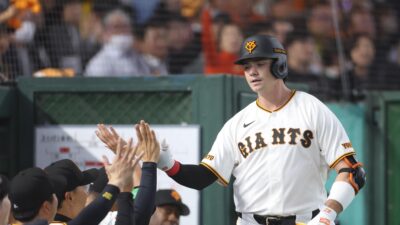 巨人・ダルベック、“冷静”に見極め押し出し四球　中田翔氏「打席でも余裕がありました」