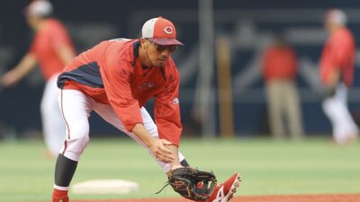 広島・菊池涼介、さすがの守備　安仁屋氏「すごいですよね」、「すごいしか言いようがない」