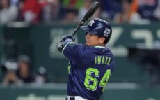 ヤクルト・岩田、ネバネバ打撃!真中氏「相手ピッチャーはこのバッター嫌ですよね」