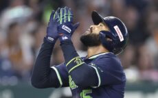 ヤクルト・サンタナ、打率が低くても勝負所で一発！真中氏「状態はまずまず」