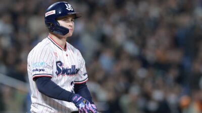 ヤクルト・モイセエフ、プロ初出場・初打席は四球！里崎智也氏「未来に向けて面白い存在」