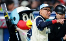 首位・ヤクルト、逆転勝ちで今季最多の貯金9！大矢氏「1人がいいんじゃなくて」…「みんなきっちりと仕事をしている」