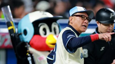 首位・ヤクルト、逆転勝ちで今季最多の貯金9！大矢氏「1人がいいんじゃなくて」…「みんなきっちりと仕事をしている」