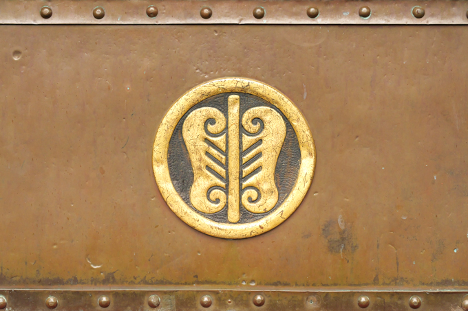 見た目は7社、中身は56神！？　祈りの集積地、静岡浅間神社でランパンプスが合格祈願！